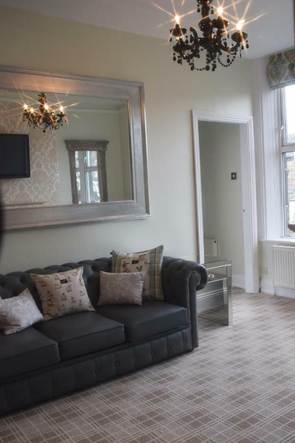 Harrogate Elite Living Apartman Kültér fotó